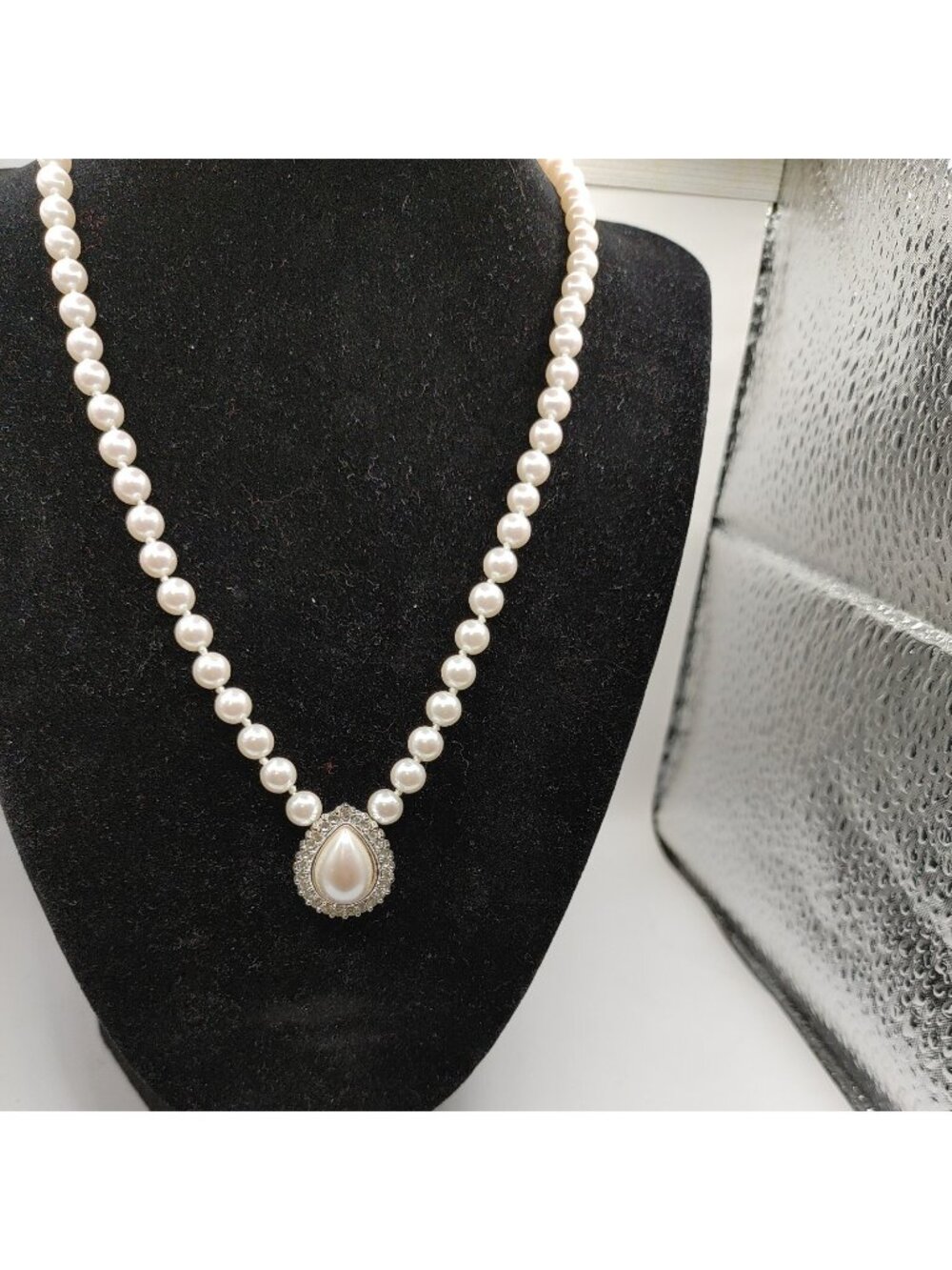Necklace FAUX  Pearl And CLEAR  Rhinestone Pendant